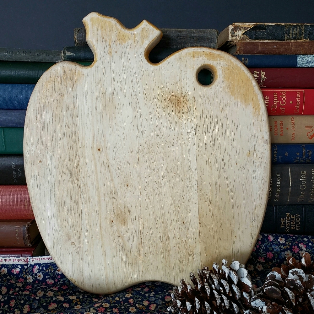 Apple Cutting Board, Bread Board, Contemporary Kitchenware